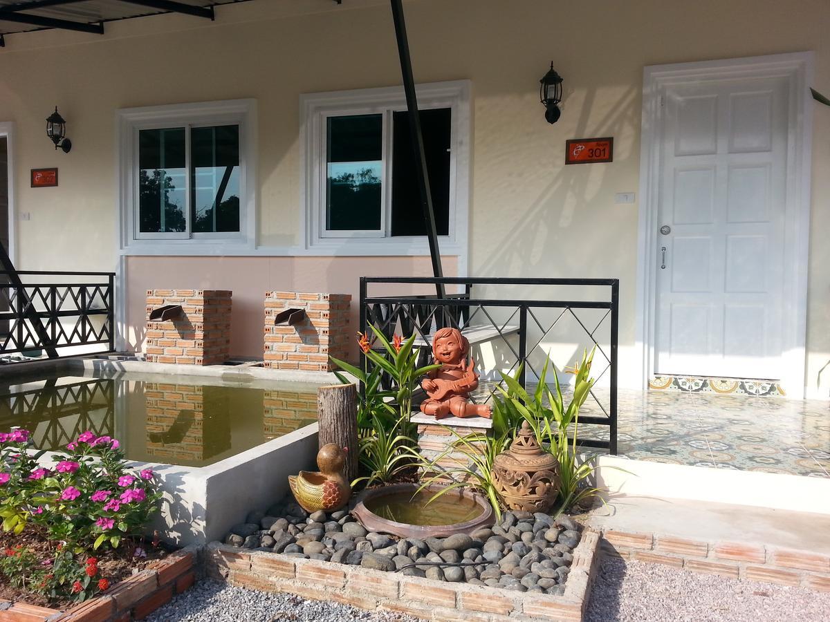 Fancy Carp Resort Cha-Am Eksteriør billede